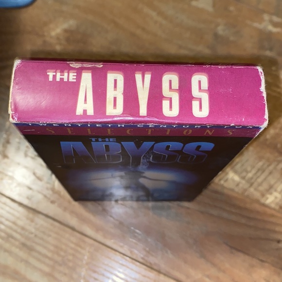 ‼️5/$15‼️ The Abyss VHS Tape - Picture 7 of 8